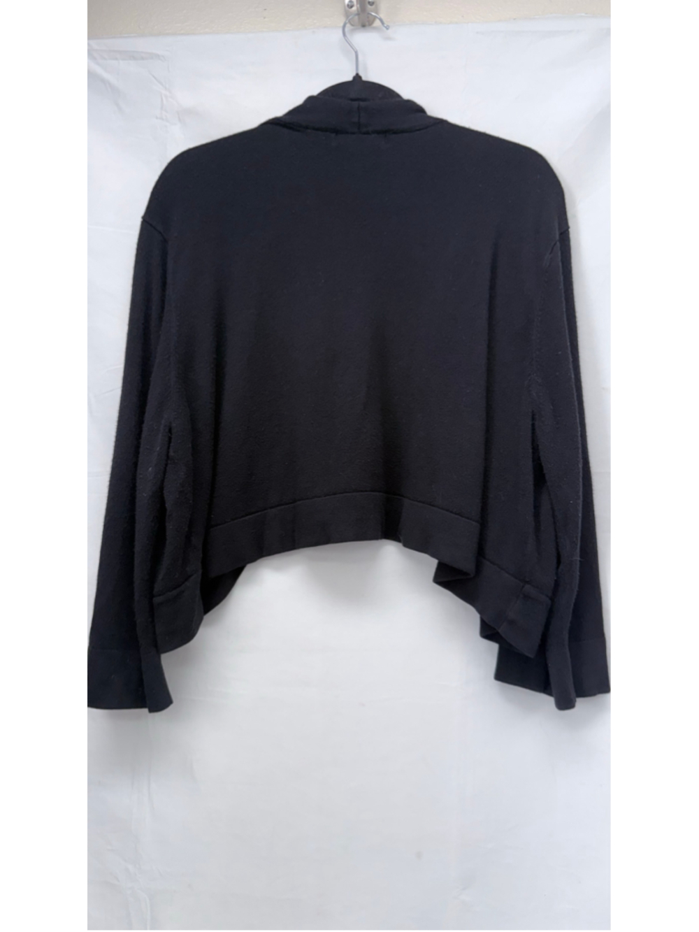 Women's Jessica H Black Cropped Cardigan Sweater Size M